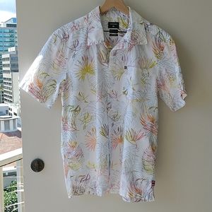 Quiksilver Men's Shirt, size S